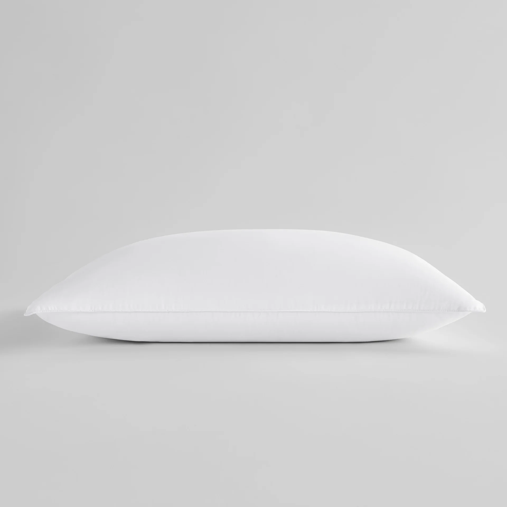 Hotel Dolce Notte Firm Pillow - Image 5