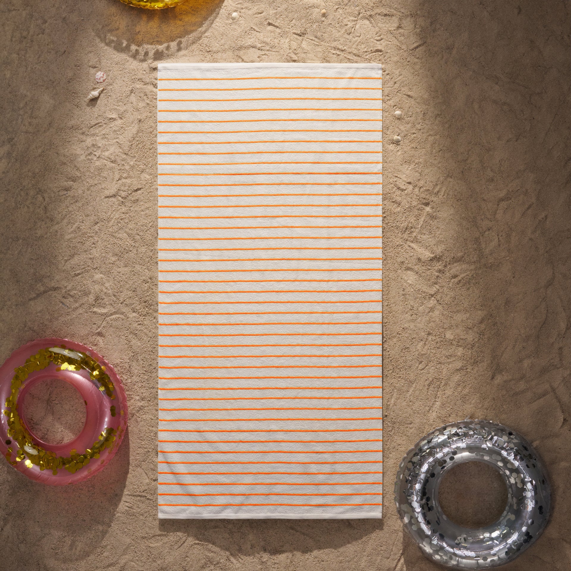 Hotel Splash Horizontal Stripe Pool Towel - Image 4